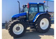 Traktory z napędem 4WD New Holland TS 110 (372) A DC
