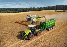 Traktory z napędem 4WD Claas Xerion 4500 Trac VC