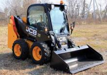 Ładowarki o sterowaniu burtowym JCB 135