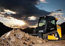 Ładowarki o sterowaniu burtowym JCB 150T