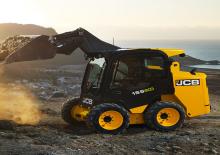 Ładowarki o sterowaniu burtowym JCB 155