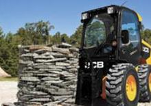 Ładowarki o sterowaniu burtowym JCB 330