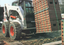 Ładowarki o sterowaniu burtowym Bobcat S 330