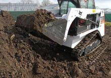 Ładowarki o sterowaniu burtowym Bobcat T110