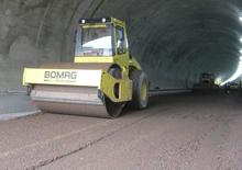 Pojedyncze walce drogowe Bomag BW 213 D-4