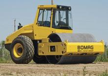 Pojedyncze walce drogowe Bomag BW 213 D-40