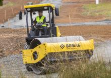 Pojedyncze walce drogowe Bomag BW 213 D-5