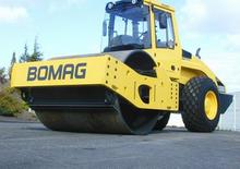 Pojedyncze walce drogowe Bomag BW 216 D-4i