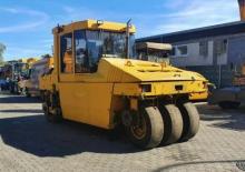 Walce na gumowych kołach Caterpillar PS 300
