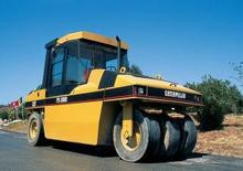 Walce na gumowych kołach Caterpillar PS 300 B