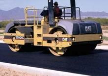 Walce wibracyjne tandemowe Caterpillar CB 334 D