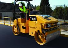 Walce wibracyjne tandemowe Caterpillar CB34 XW