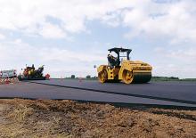 Walce wibracyjne tandemowe Caterpillar CB64