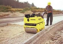 Walec wibracyjny do wykopów Bomag BW 65 TR