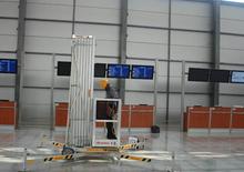Kołowe platformy robocze z masztem pionowym Faraone PK 16000 E