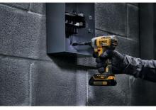 Wkrętarki i zakrętarki akumulatorowe DEWALT DCF787C2