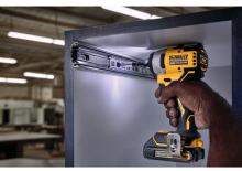 Wkrętarki i zakrętarki akumulatorowe DEWALT DCF809C2