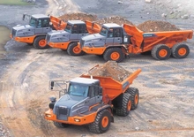 Wozidła przegubowe Hitachi AH400D