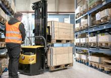 Wózki paletowe elektryczne Caterpillar NSP12N2C
