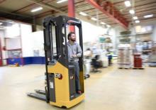 Wózki platformowe podnośnikowe Caterpillar NSR20N2S