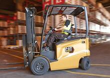 Wózki widłowe elektryczne Caterpillar EP25ACN