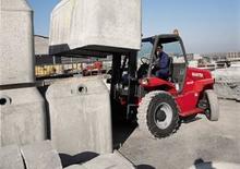 Terenowe wózki widłowe Manitou MC 30 NS