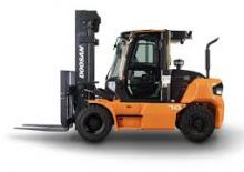 Wózki widłowe z silnikiem wysokoprężnym Doosan D70S-9