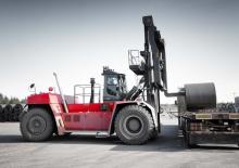 Wózki widłowe z silnikiem wysokoprężnym Kalmar DCG700-12LB