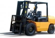 Wózki widłowe z silnikiem wysokoprężnym Komatsu FD 135-5