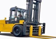Wózki widłowe z silnikiem wysokoprężnym Komatsu FD135-8