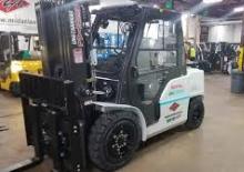 Wózki widłowe z silnikiem wysokoprężnym UniCarriers PF110YD