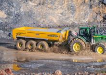 Wywrotki Joskin 27/65TRM