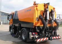Zamiatarki dwufunkcyjne Schmidt SK 700 dual