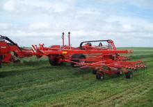 Zgrabiarki rotorowe Kuhn GA 15031
