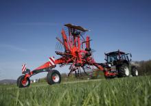 Zgrabiarki rotorowe Kuhn GA 8030