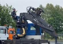 Żurawie do załadunku drewna Loglift F 215 ZT 94