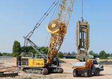 Żurawie gąsienicowe — wysięgnik kratowy Liebherr HS 8130
