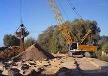 Żurawie gąsienicowe — wysięgnik kratowy Liebherr HS 843 HD Litr.
