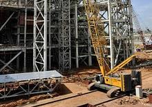 Żurawie gąsienicowe — wysięgnik kratowy Liebherr LR 1300 SX