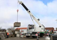 Żurawie samojezdne — wysięgnik teleskopowy Sennebogen 643E