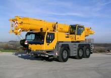 Żurawie szosowo-terenowe Liebherr LTM 1055/1 (6x4x6)