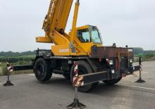 Żurawie terenowe Liebherr LTL 1025