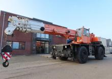 Żurawie terenowe Liebherr LTL 1050