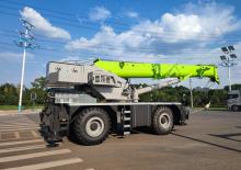 Żurawie terenowe Zoomlion ZRT400V