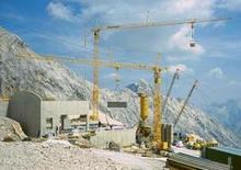 Żurawie wieżowe dolnoobrotowe z wysięgnikiem wodzakowym Liebherr 71 K-2,9m