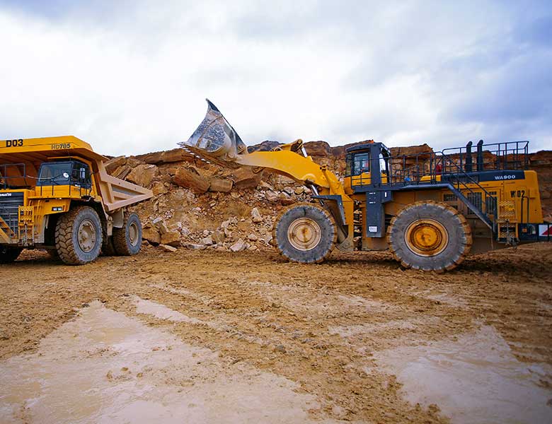 Komatsu WA900-3 avance ホイールローダー Komatsu WA900-3 avance