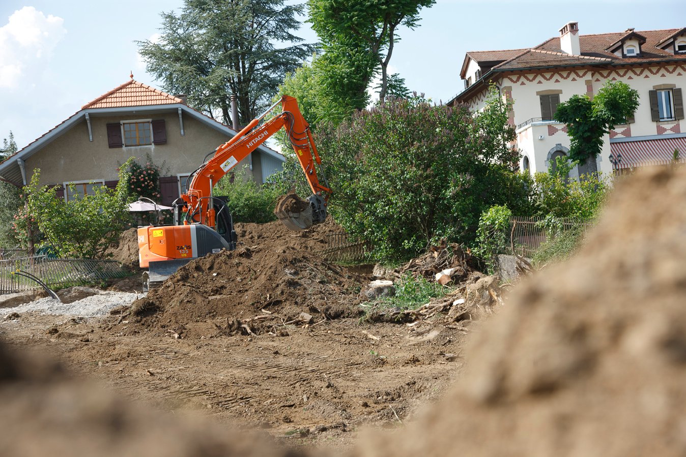 Specyfikacja koparki Hitachi ZX 135 US-3 (2008 - 2013