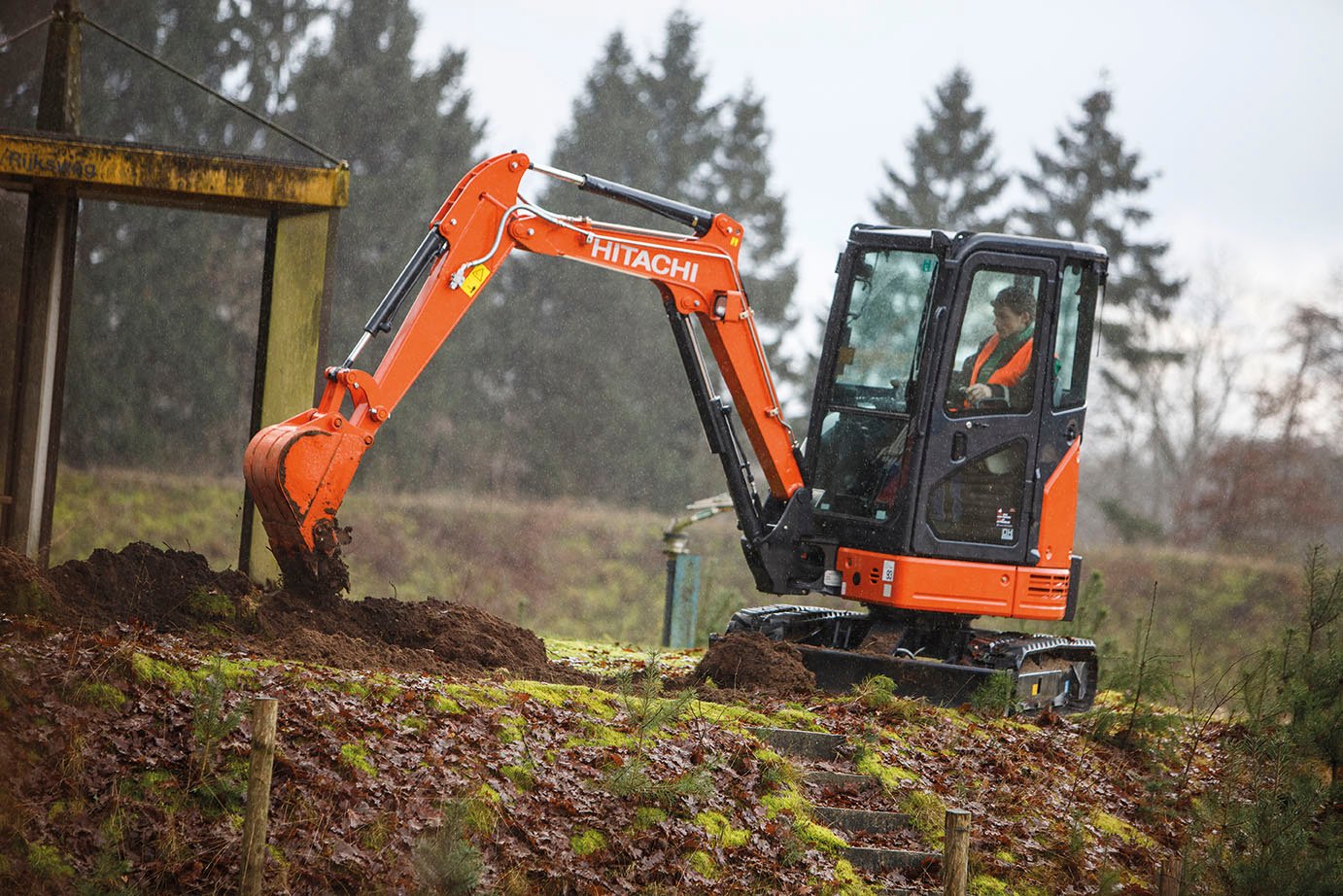Specyfikacja koparki Hitachi ZX26U-5 (2015 - 2018) | LECTURA