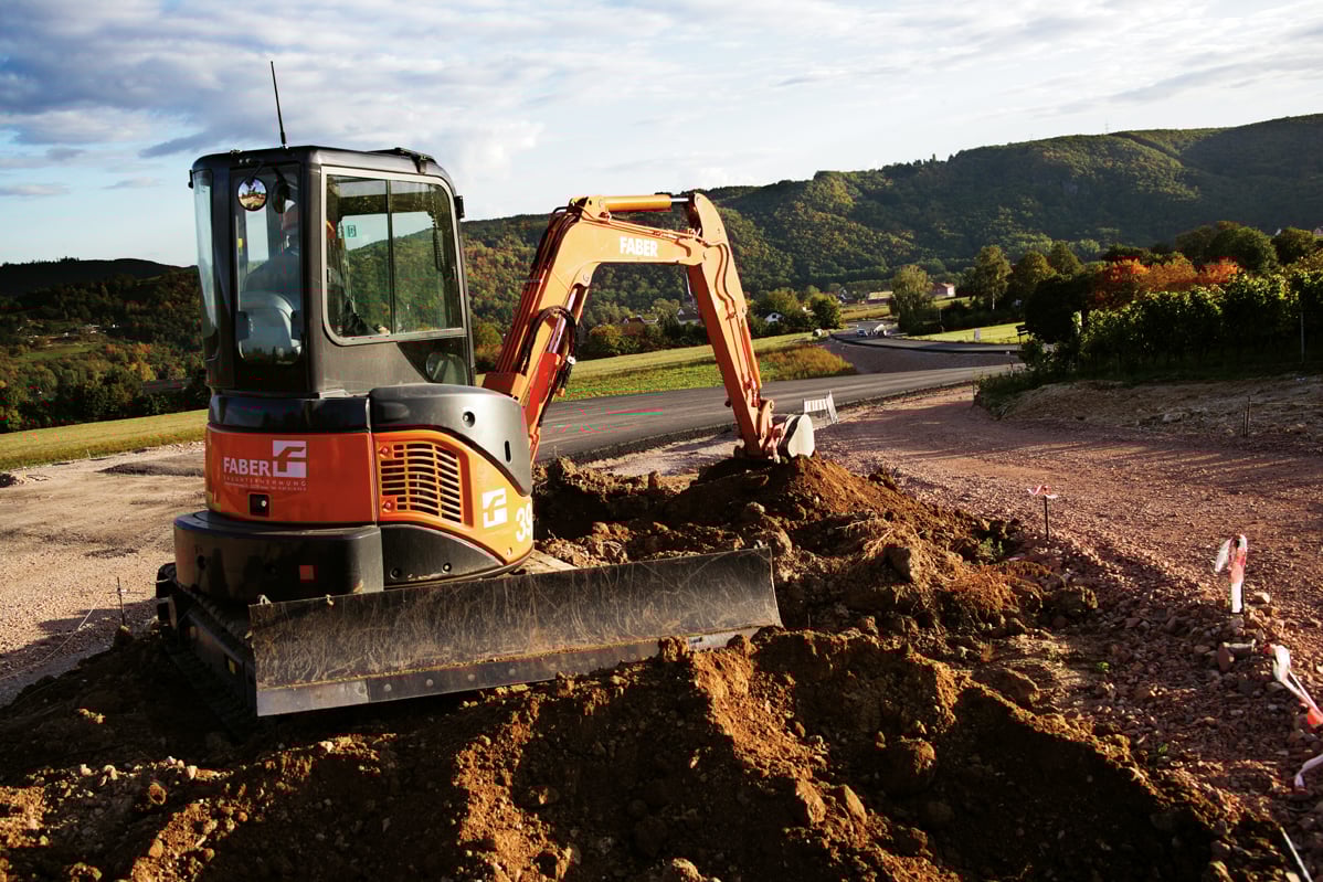 きち Specyfikacja koparki Hitachi ZX 35 U-2 (2004 - 2010