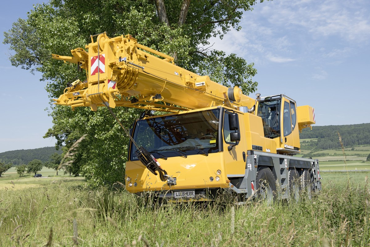 Żuraw Liebherr LTM 1050-3.1 (2008 - 2020) | LECTURA Specs